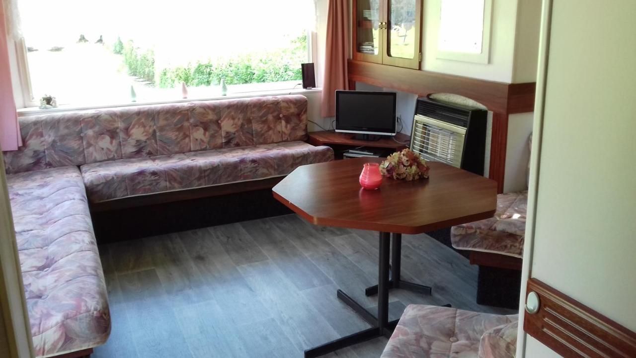 Chalets Op Minicamping Dorpszicht Gapinge Bagian luar foto