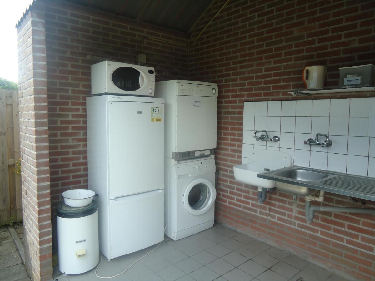 Chalets Op Minicamping Dorpszicht Gapinge Bagian luar foto
