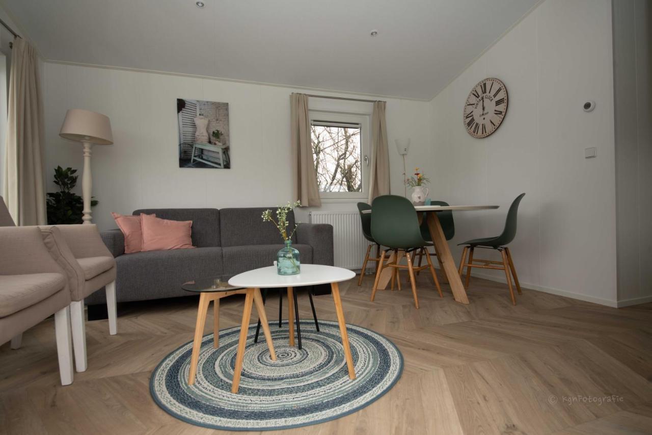 Chalets Op Minicamping Dorpszicht Gapinge Bagian luar foto